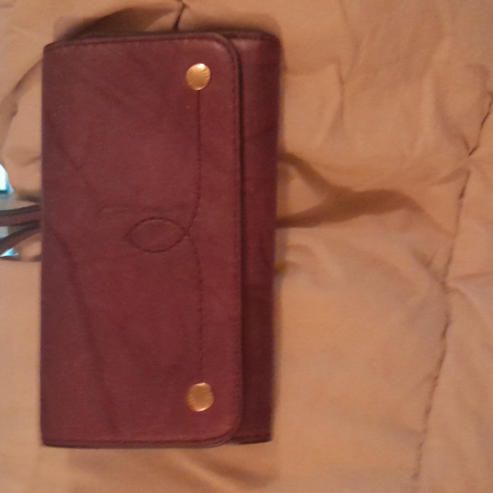 Frye cherry crossbody wallet euc lily - Picture 2 of 7